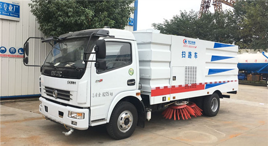 東風多利卡掃路車︱8噸掃路車圖片
