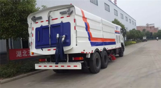 東風天龍洗掃車︱20噸洗掃車圖片