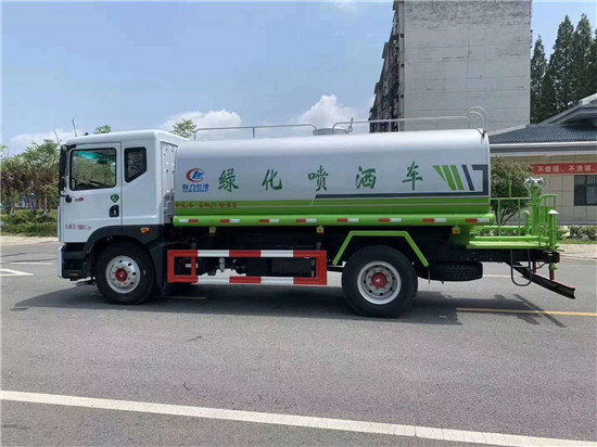 ?東風D9多利卡12噸灑水車，79臺批量首批發車安徽！