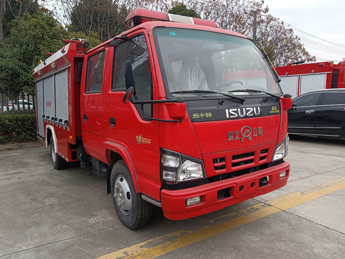 5噸消防灑水車多少錢_糧庫重點(diǎn)防火單位消防車_2.5-5噸泡沫消防車現(xiàn)車報(bào)價